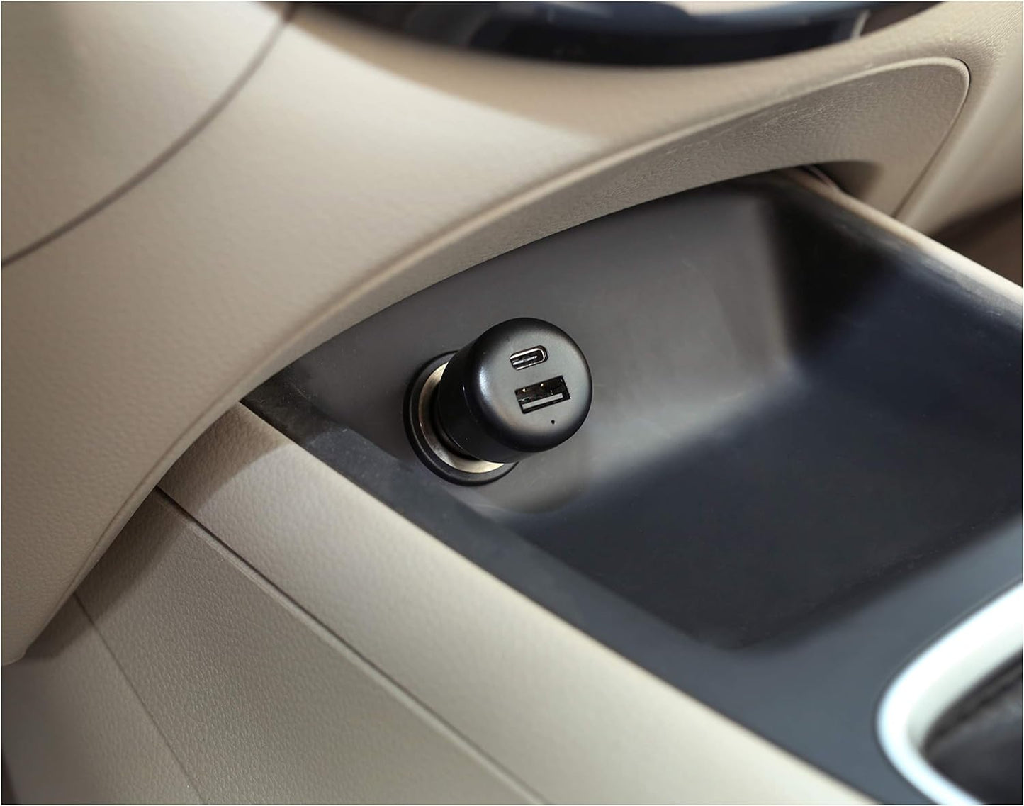 USB C 18W with Power Delivery and 12W USB a Car Charger, Black